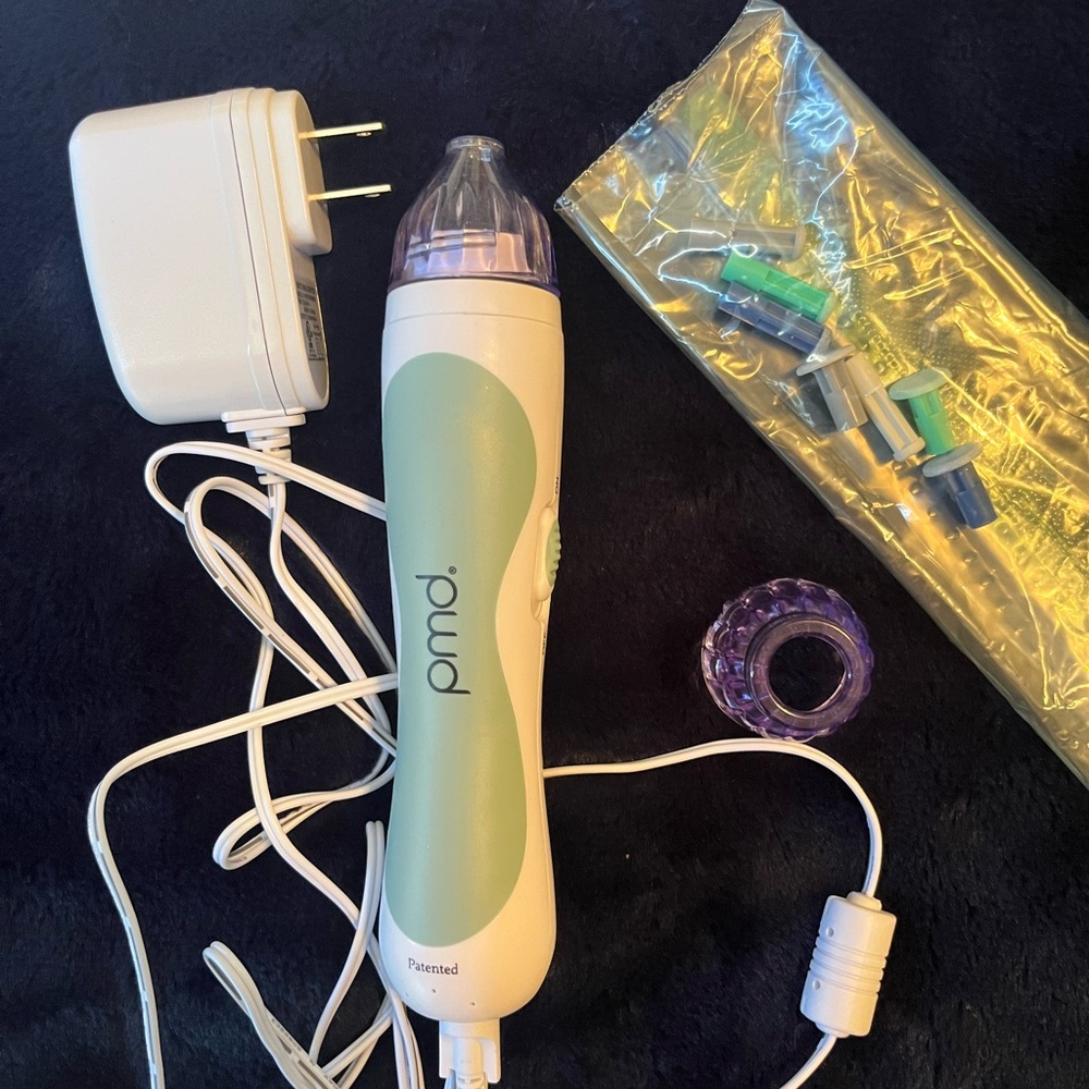 PMD Personal Microderm Classic - Microdermabrasion Tool - Picture 2 of 9
